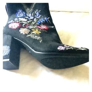 New never worn Olivia Miller floral booties